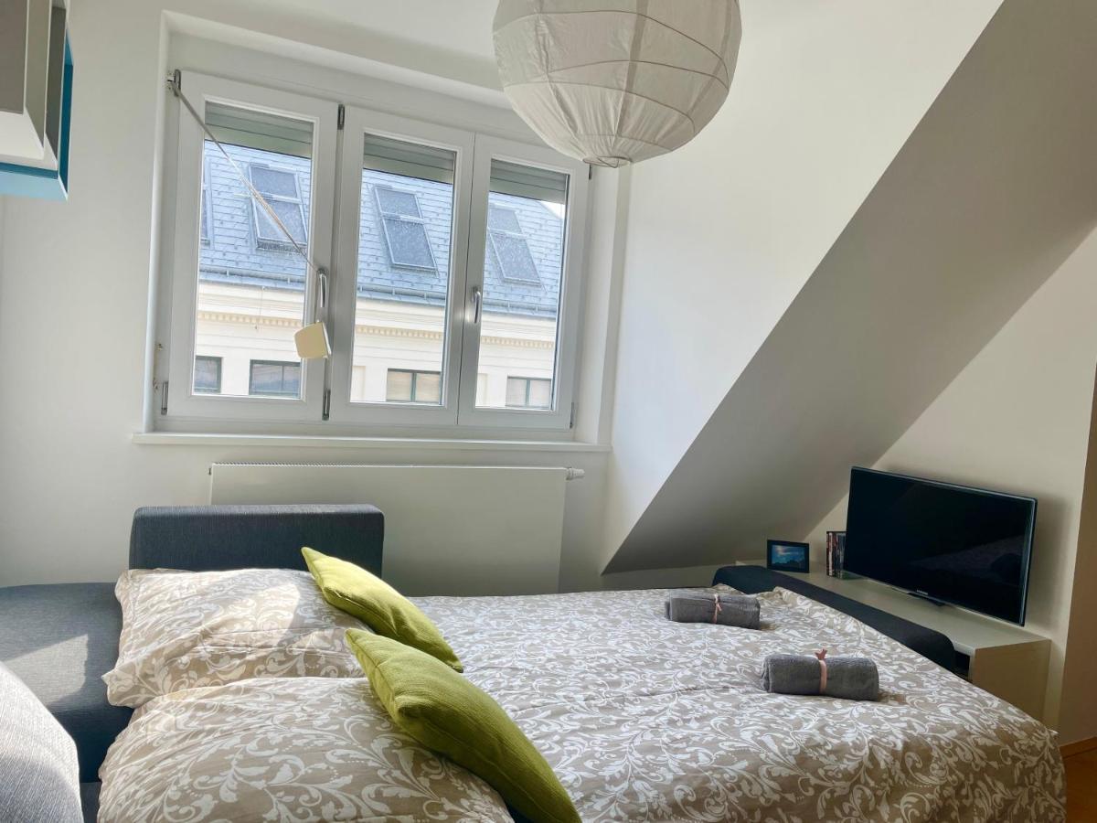60 M2 Central Rooftop Apartment With Ac Wina Bagian luar foto